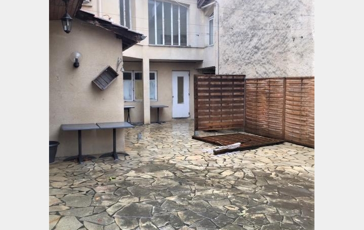 Réseau Immo-diffusion : Activité commerciale  SEISSAN  411 m2 185 000 € 