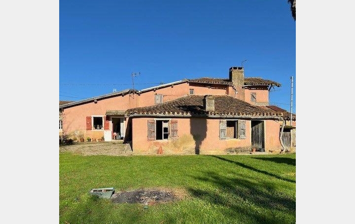 Maison SAINTE-RADEGONDE (32500)  200 m2 67 500 € 