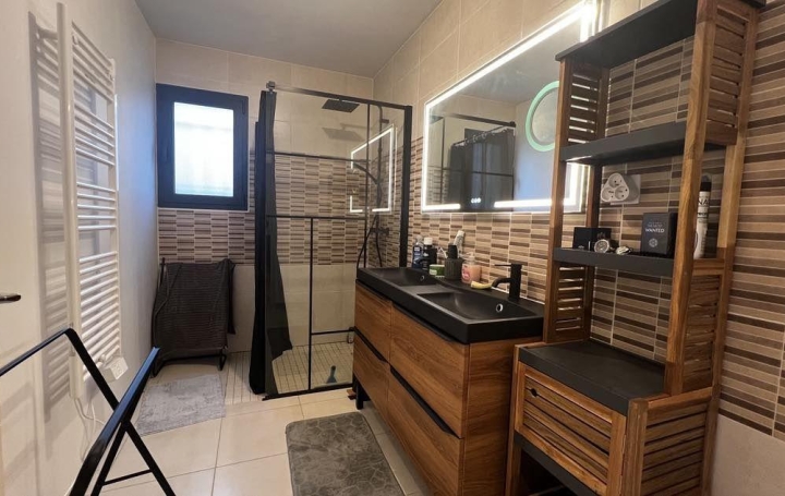 Maison de village CAUSSENS (32100)  100 m2 220 000 € 