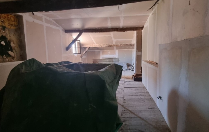 Immeuble LECTOURE (32700)  216 m2 232 500 € 