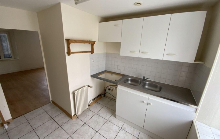 Immeuble CHATEAUDUN (28200)  185 m2 199 500 € 