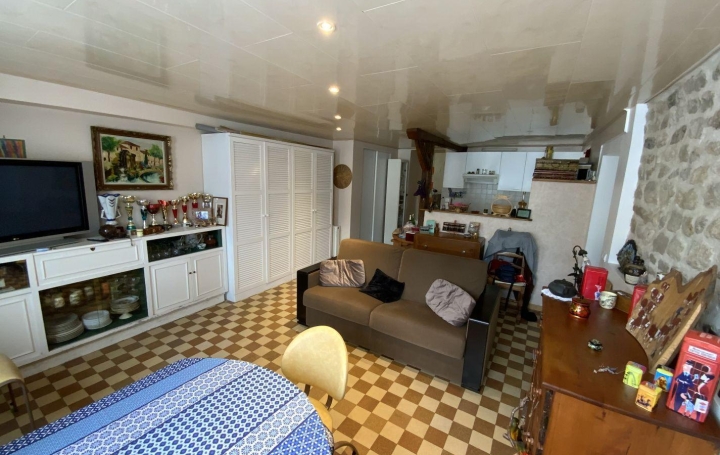 Immeuble CHATEAUDUN (28200)  185 m2 199 500 € 