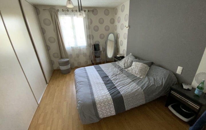 Maison VENDOME (41100)  183 m2 439 000 € 