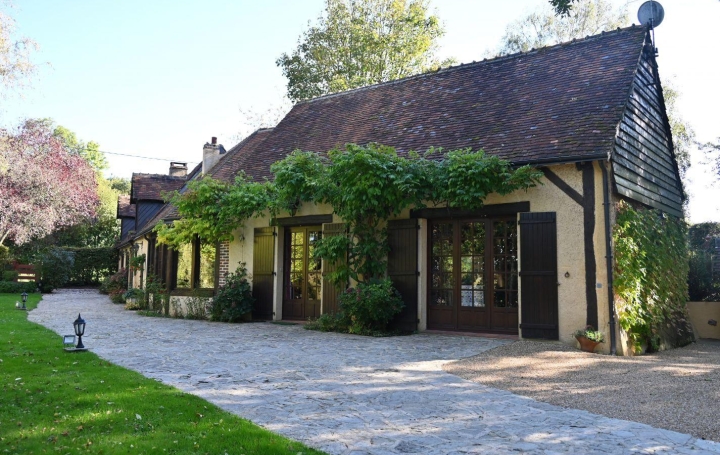 Réseau Immo-diffusion : Maison  NOGENT-LE-ROTROU  180 m2 461 000 € 