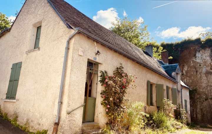 Maison LA CHARTRE-SUR-LE-LOIR (72340)  74 m2 81 000 € 