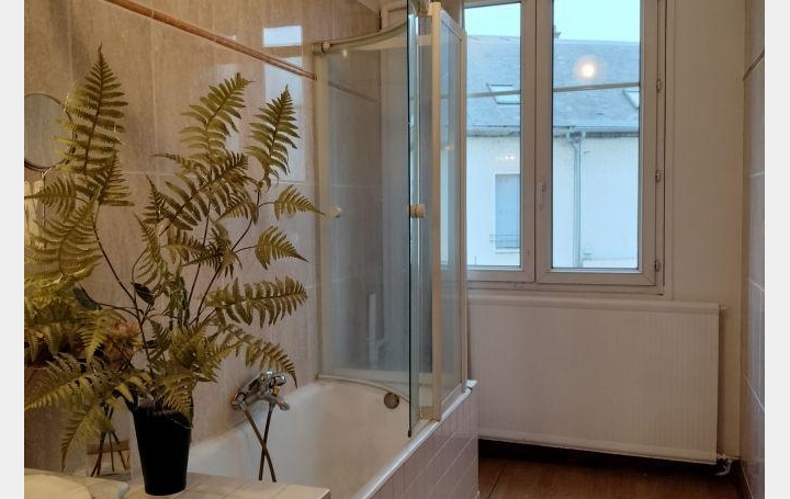 Maison CLOYES-SUR-LE-LOIR (28220)  120 m2 153 000 € 