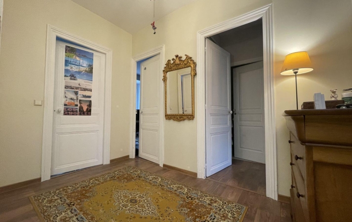 Maison CHATEAUDUN (28200)  183 m2 380 000 € 