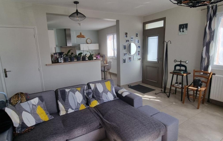 Maison VENDOME (41100)  99 m2 194 250 € 