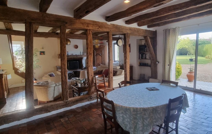 Maison VENDOME (41100)  275 m2 463 900 € 