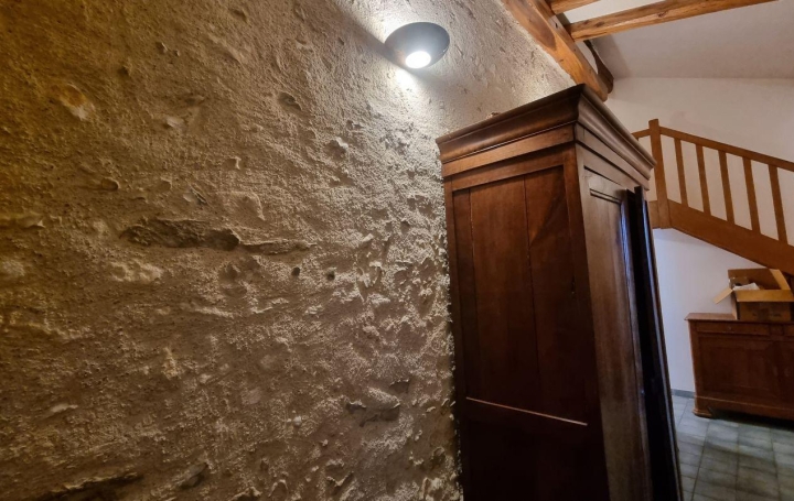 Maison VENDOME (41100)  150 m2 343 000 € 