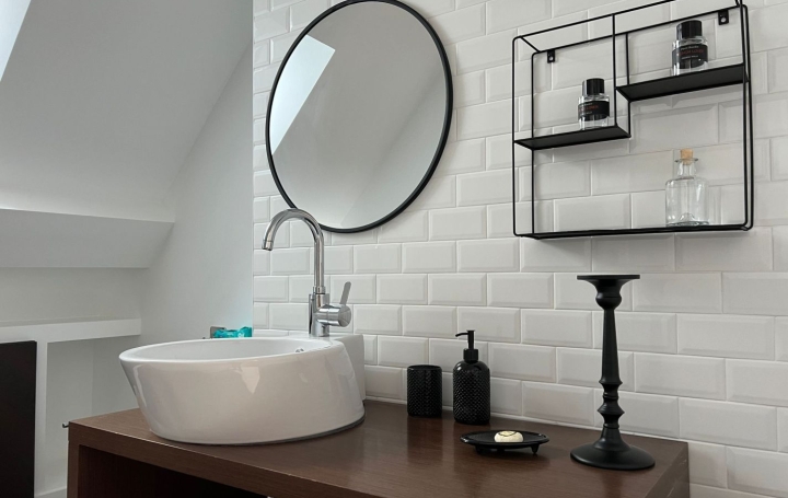 Maison VENDOME (41100)  79 m2 144 000 € 