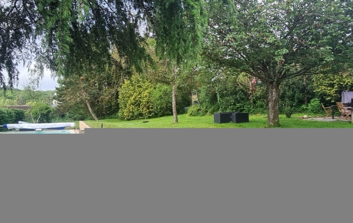 Maison VENDOME (41100)  128 m2 178 500 € 