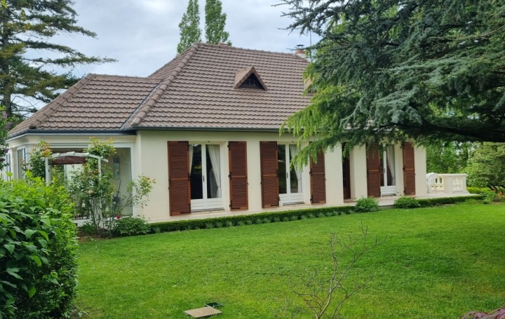 Réseau Immo-diffusion : Maison  COULOMMIERS-LA-TOUR  103 m2 191 100 € 