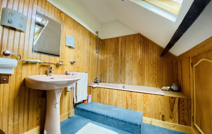 Maison VENDOME (41100)  104 m2 189 000 € 