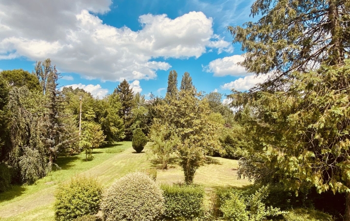 Maison VENDOME (41100)  104 m2 189 000 € 