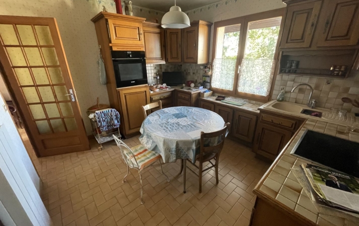 Maison VENDOME (41100)  117 m2 158 000 € 