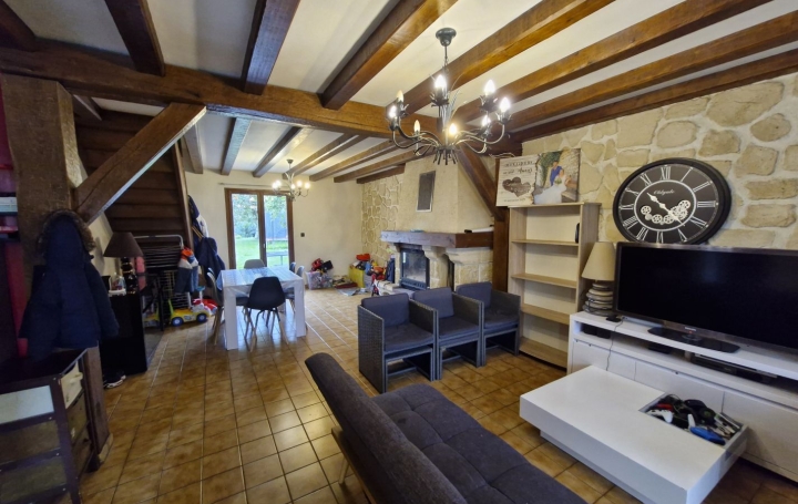 Maison VENDOME (41100)  114 m2 152 000 € 