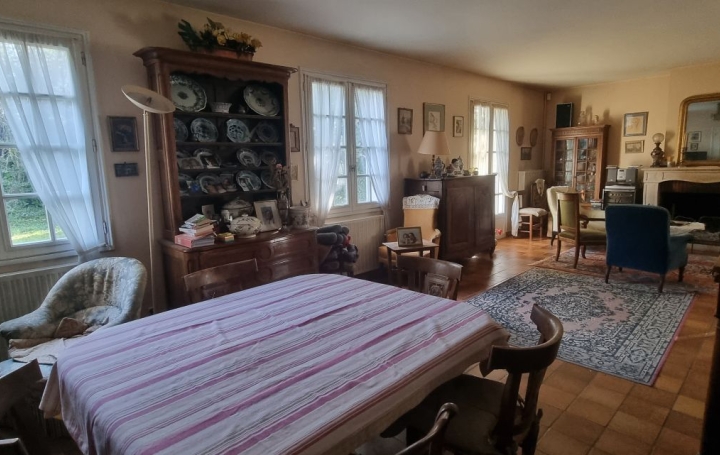 Maison VENDOME (41100)  161 m2 241 500 € 