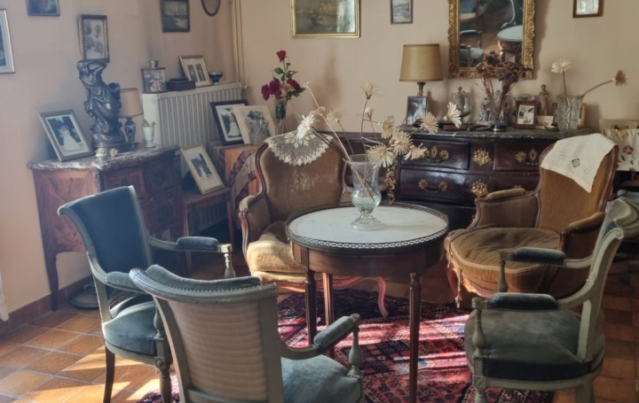 Maison VENDOME (41100)  161 m2 241 500 € 