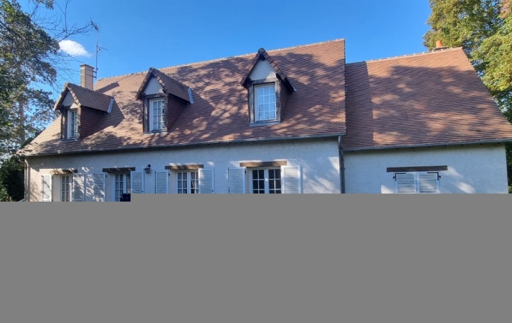 Maison VENDOME (41100)  161 m2 241 500 € 