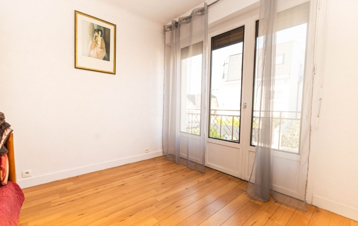 Maison CLAMART (92140)  197 m2 842 400 € 