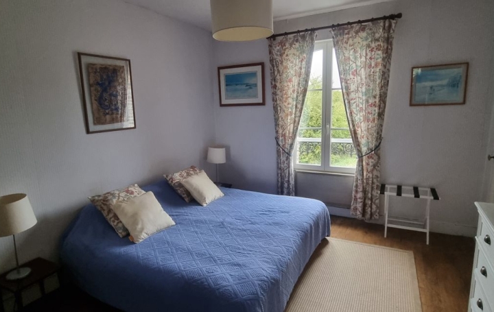 Maison VENDOME (41100)  265 m2 388 500 € 