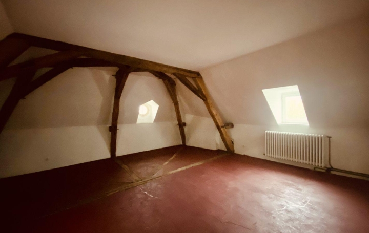 Maison VENDOME (41100)  150 m2 133 000 € 