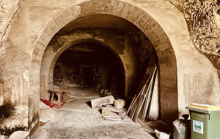 Maison VENDOME (41100)  150 m2 133 000 € 