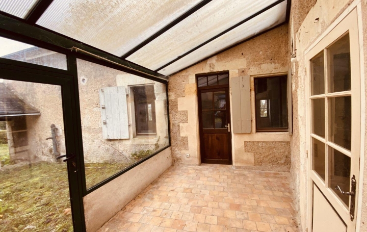 Maison VENDOME (41100)  150 m2 133 000 € 