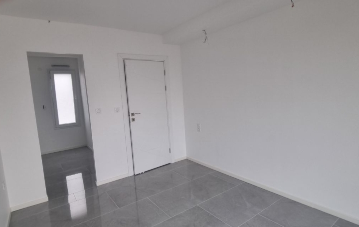 Maison VENDOME (41100)  142 m2 327 600 € 