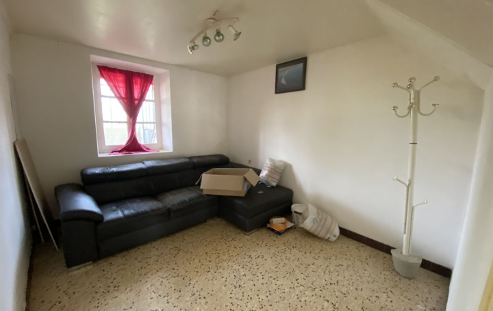 Maison VENDOME (41100)  75 m2 51 000 € 