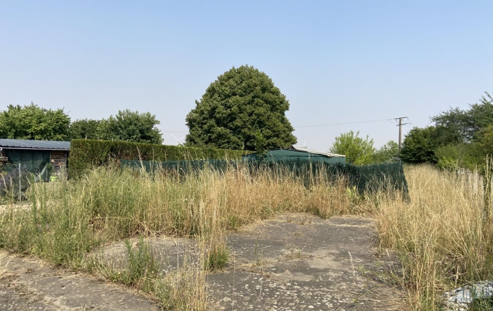 Maison VENDOME (41100)  75 m2 51 000 € 