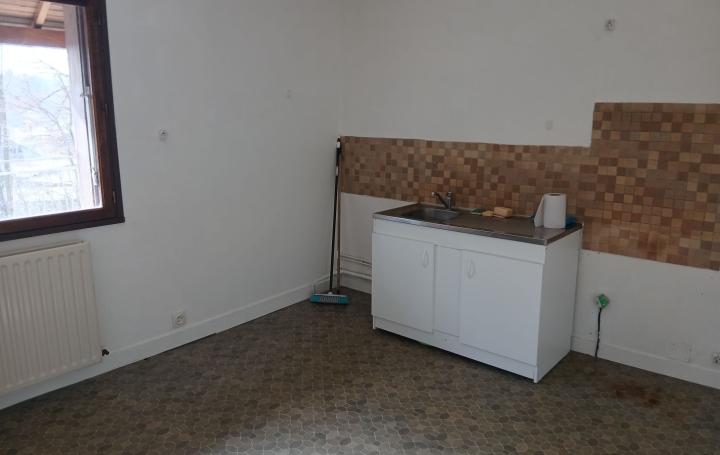 Maison MONTOIRE-SUR-LE-LOIR (41800)  72 m2 117 000 € 