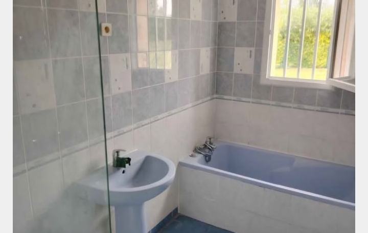 Maison VENDOME (41100)  84 m2 162 000 € 