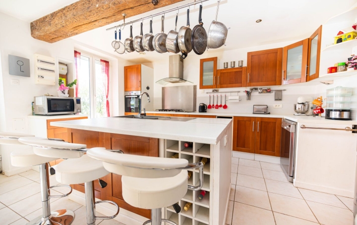 Maison LA BAZOCHE-GOUET (28330)  162 m2 294 000 € 