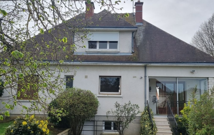 Maison VENDOME (41100)  141 m2 225 000 € 