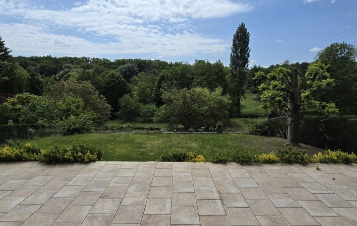 Maison VENDOME (41100)  162 m2 265 000 € 