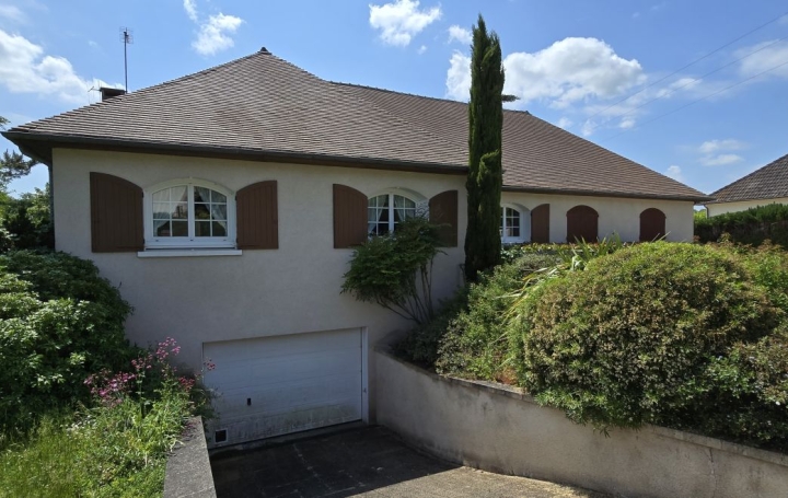 Maison VENDOME (41100)  162 m2 265 000 € 