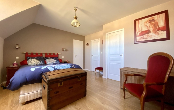 Villa VENDOME (41100)  198 m2 410 800 € 