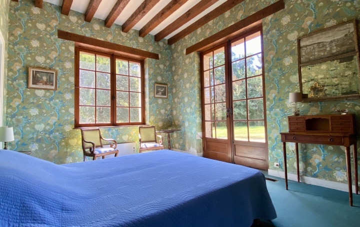 Maison VENDOME (41100)  290 m2 451 500 € 