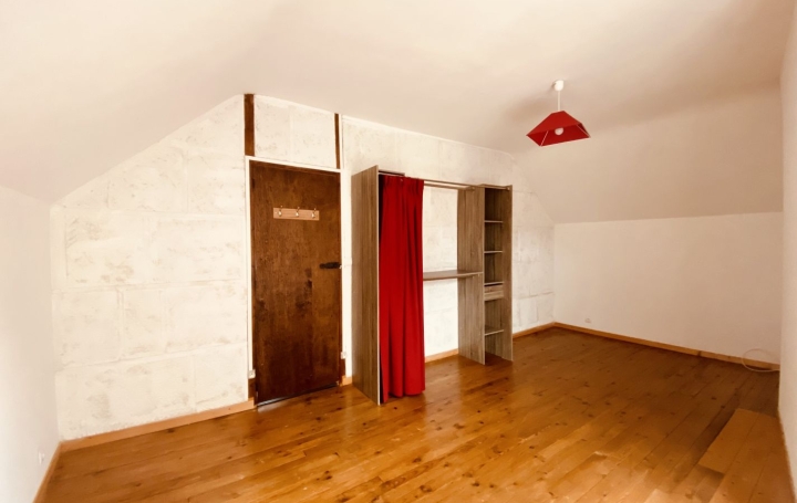 Maison VENDOME (41100)  115 m2 186 900 € 