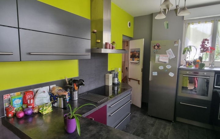 Maison VENDOME (41100)  133 m2 239 400 € 