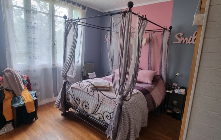 Maison VENDOME (41100)  133 m2 239 400 € 