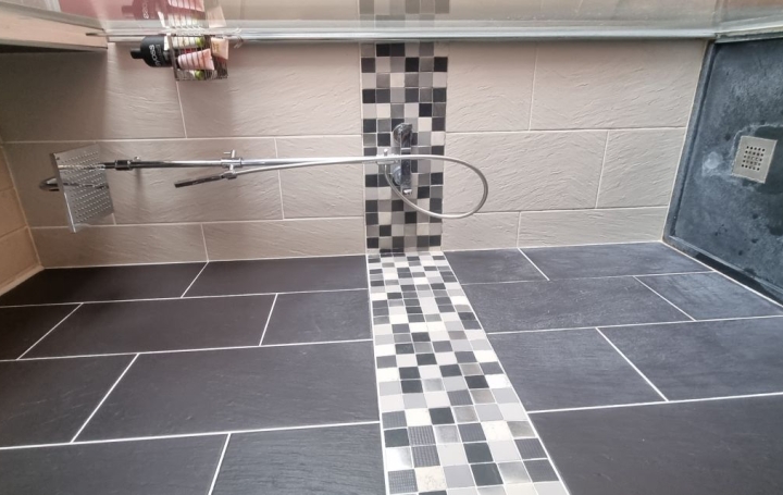 Maison VENDOME (41100)  133 m2 239 400 € 