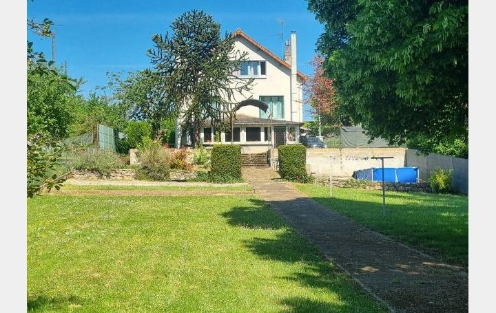 Maison VENDOME (41100)  133 m2 239 400 € 