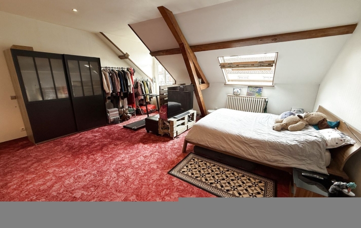 Maison VENDOME (41100)  260 m2 399 900 € 