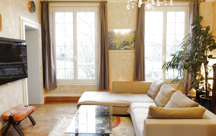 Domaine VENDOME (41100)  259 m2 599 000 € 