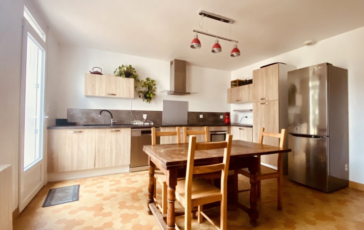 Maison de village VENDOME (41100)  172 m2 309 750 € 