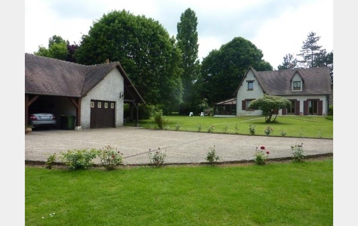 Réseau Immo-diffusion : Propriété  ORLEANS  193 m2 231 000 € 