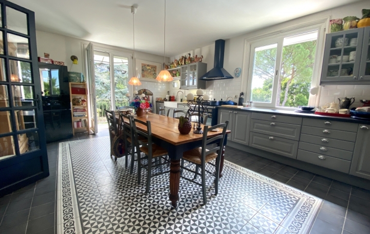 Propriété BEZIERS (34500)  200 m2 360 000 € 